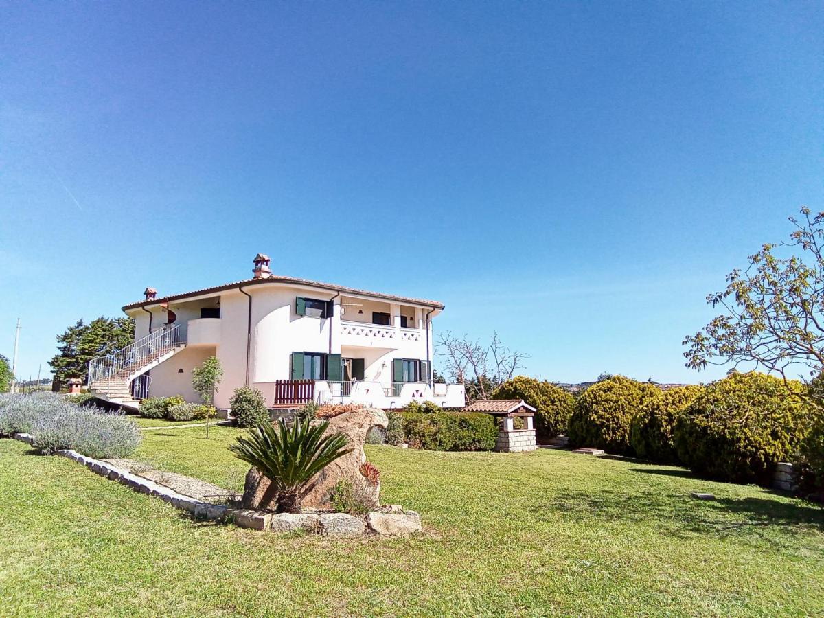 B&B Bene Bennios Iun F1441 Nuoro  Esterno foto